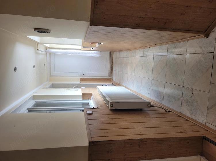 Casă cu 4 camere cu Teren 5650 Mp în Criciova