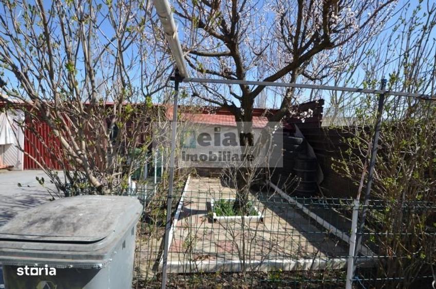 Casă cu 4 camere în Aviației