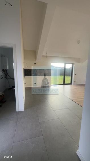 Casa superba de vanzare/zona Izvor - 8