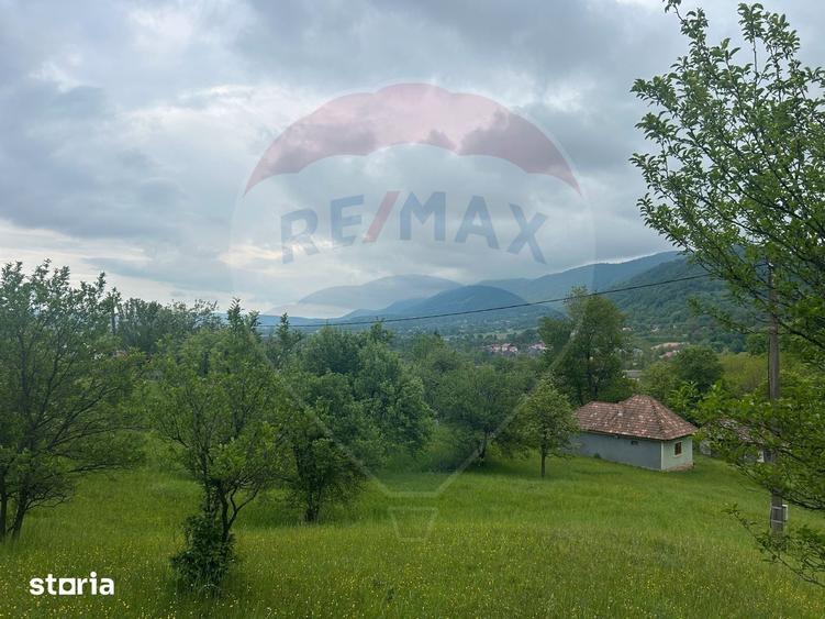 Teren de 2000 mp, în Copalnic