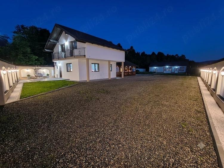 Casă cu Teren 1200 Mp în Central