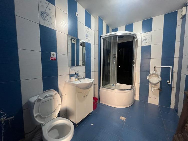 Casă individuală cu 4 camere cu Canalizare în Gara de Nord