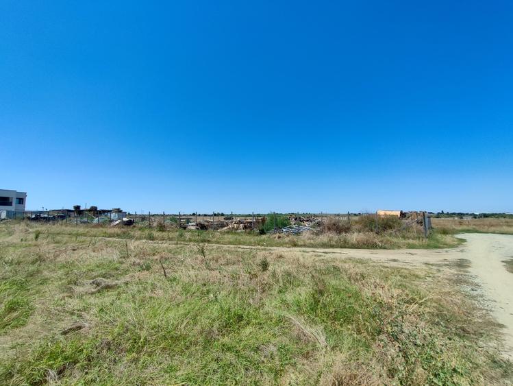 Teren Construcții intravilan de 1834 mp, în Boreal