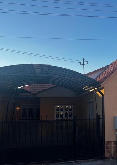 Casă cu 2 camere în Central