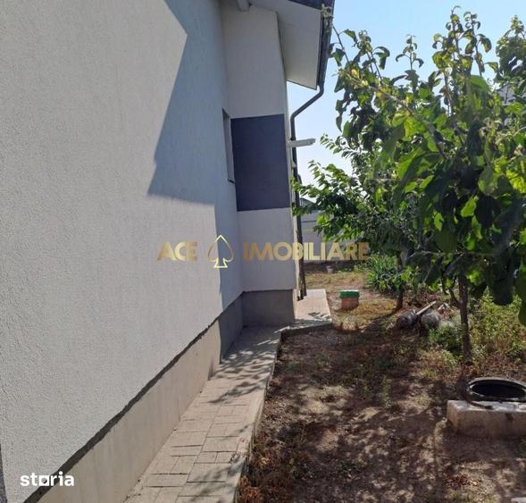 Casă cu 3 camere cu Teren 400 Mp în Berceni