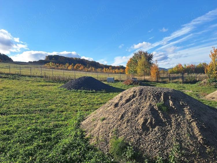 Teren de 1400 mp, în Sărata