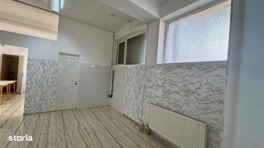Spațiu comercial, de 161 mp, în Iosia