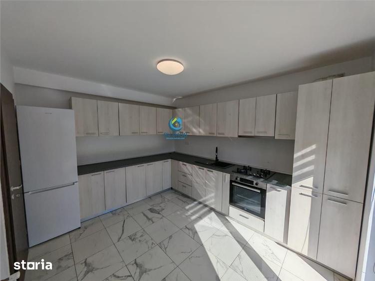 Casă cu 4 camere cu Teren 400 Mp în IAR