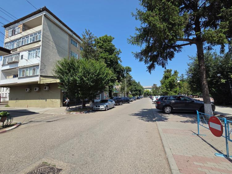 Apartament cu 4 camere în Central