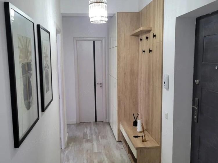 Apartament cu 2 camere decomandat în Ozana