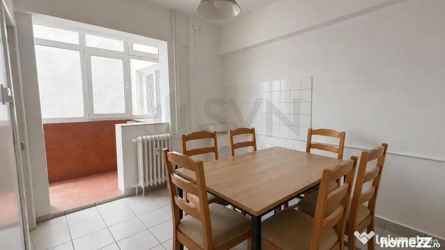 Apartament cu 4 camere decomandat în Amzei