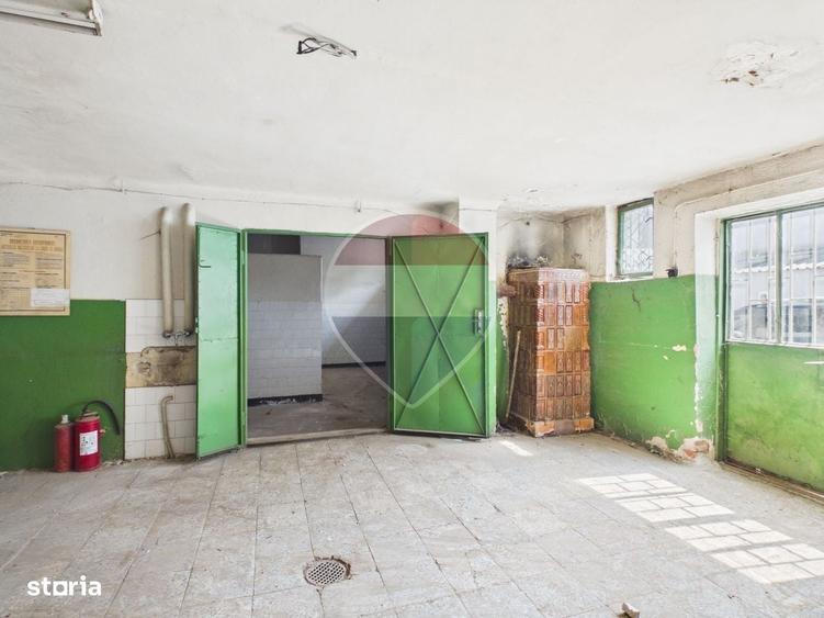 Spațiu comercial, de 303 mp, în Central