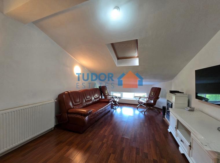Duplex cu 6 camere cu Canalizare în Pipera