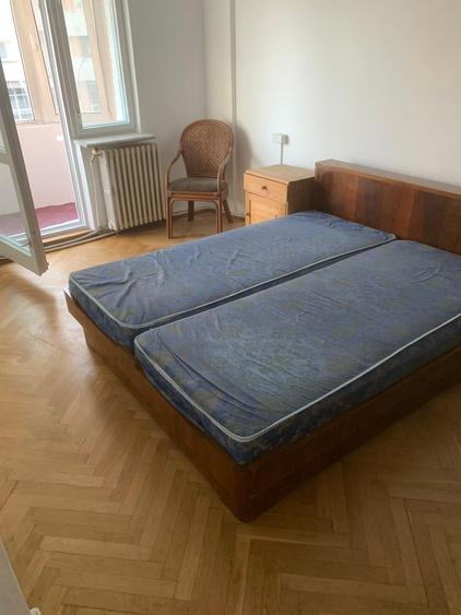 Apartament cu 4 camere în Andrei Mureșanu