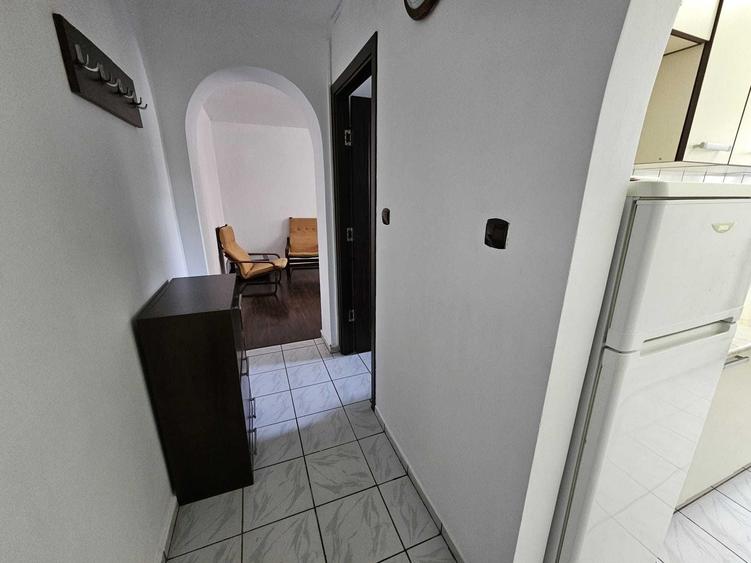 Apartament cu 2 camere semidecomandat în Central