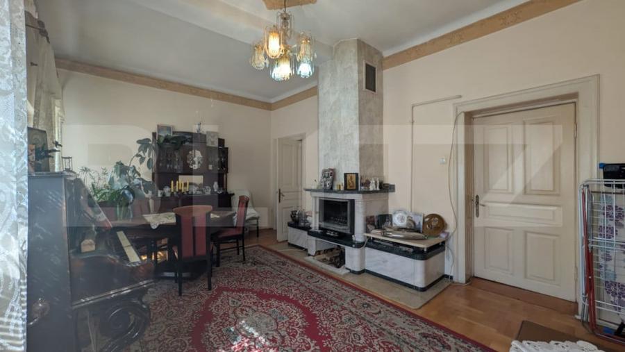 Casă cu 4 camere cu Teren 400 Mp în Central