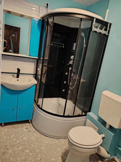 Apartament cu 4 camere decomandat în Exterior Vest