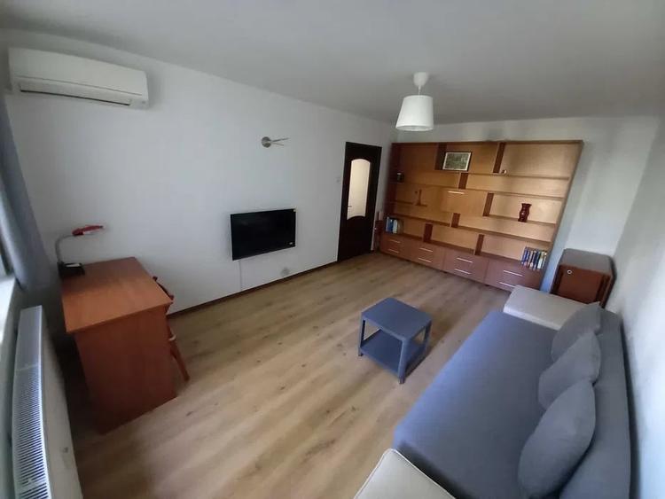 Apartament cu 3 camere decomandat, mobilat în Domenii