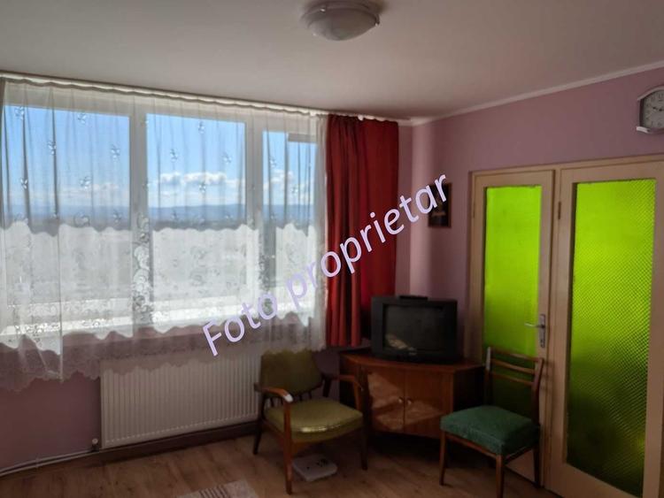 Apartament cu 3 camere decomandat în Simeria