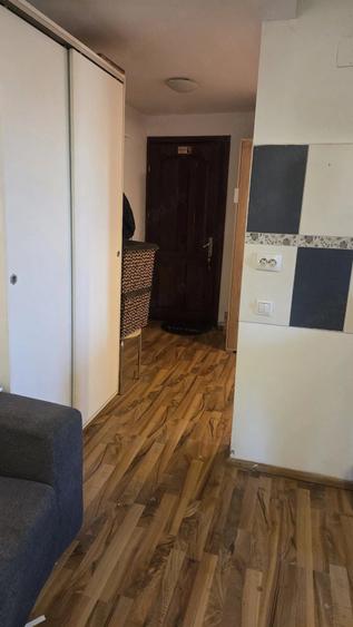 Apartament cu 3 camere decomandat în Ciurea