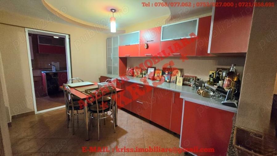 Apartament cu 4 camere decomandat în Găvana