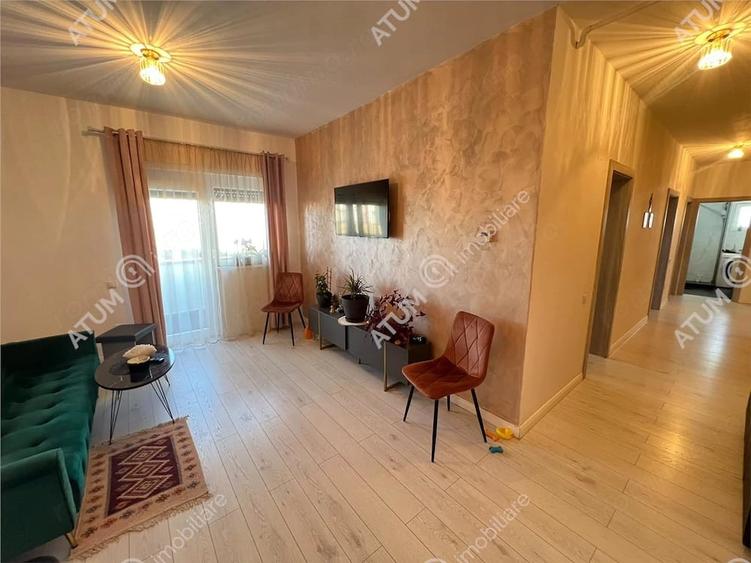 Apartament cu 3 camere decomandat în Est