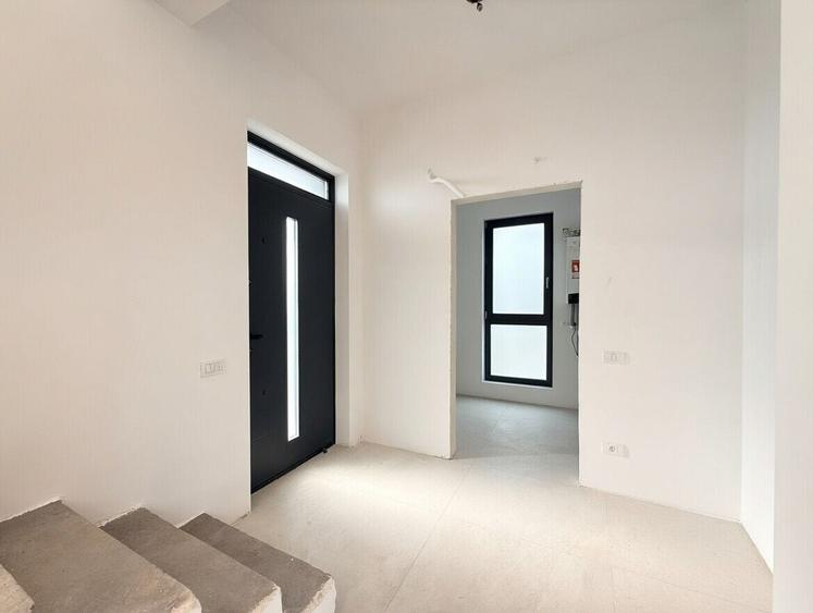 Casă individuală cu 4 camere cu Teren 470 Mp în Tunari