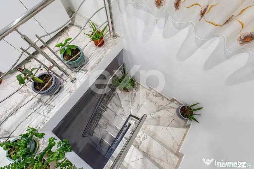 Casă cu 6 camere cu Teren 265 Mp în Mărgineni