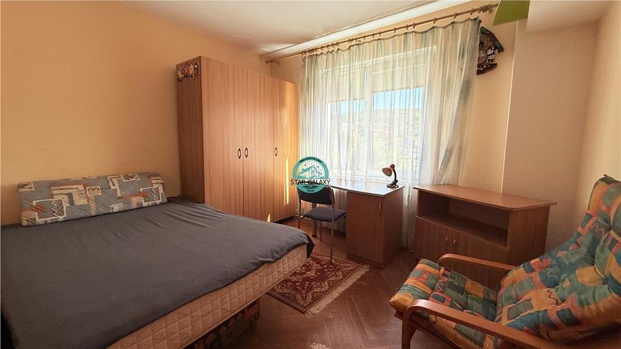 Apartament cu 2 camere decomandat, mobilat în Cornișa