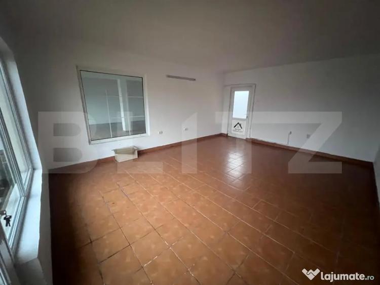 Spațiu comercial, de 55 mp, în Central
