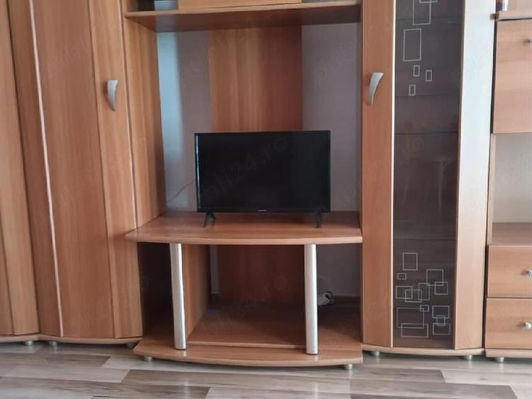 Garsonieră decomandată, mobilată în Brazda lui Novac