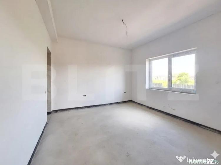 Casă cu 5 camere cu Teren 500 Mp în Jucu