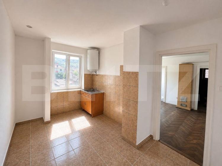 Apartament cu 2 camere semidecomandat în Gherla