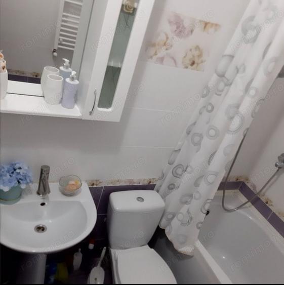 Garsonieră decomandată în Central