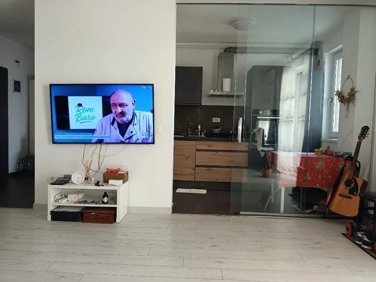 Apartament cu 2 camere decomandat în Giroc