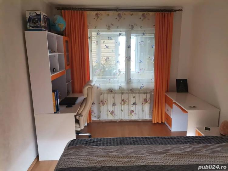 Apartament cu 3 camere decomandat în Ostroveni