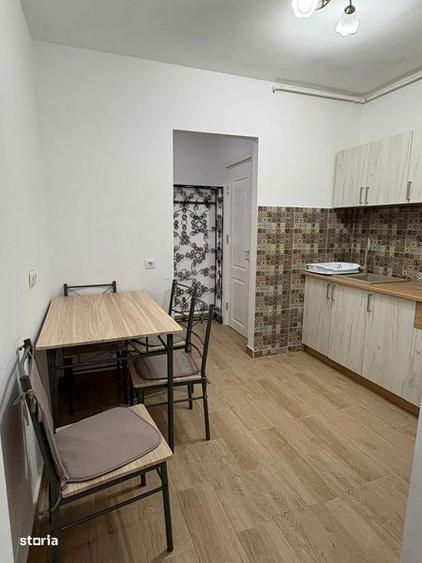 Apartament cu 2 camere decomandat în Cornișa