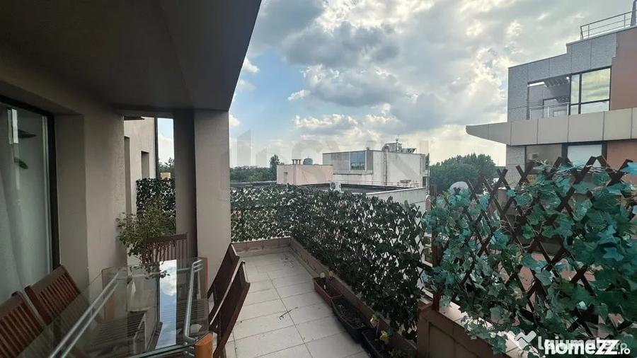 Apartament cu 3 camere decomandat în Herăstrău