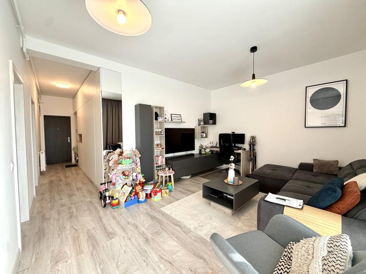 Apartament cu 2 camere decomandat, mobilat în Dumbrăvița
