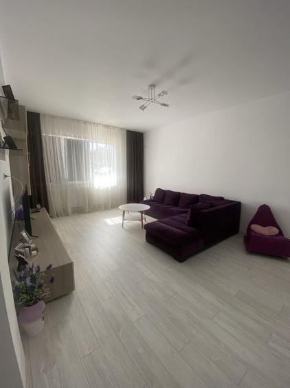 Apartament cu 2 camere decomandat în Viile Noi