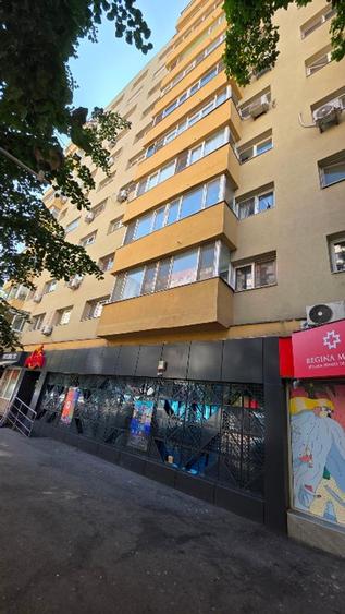 Apartament cu 4 camere decomandat în Lacul Tei