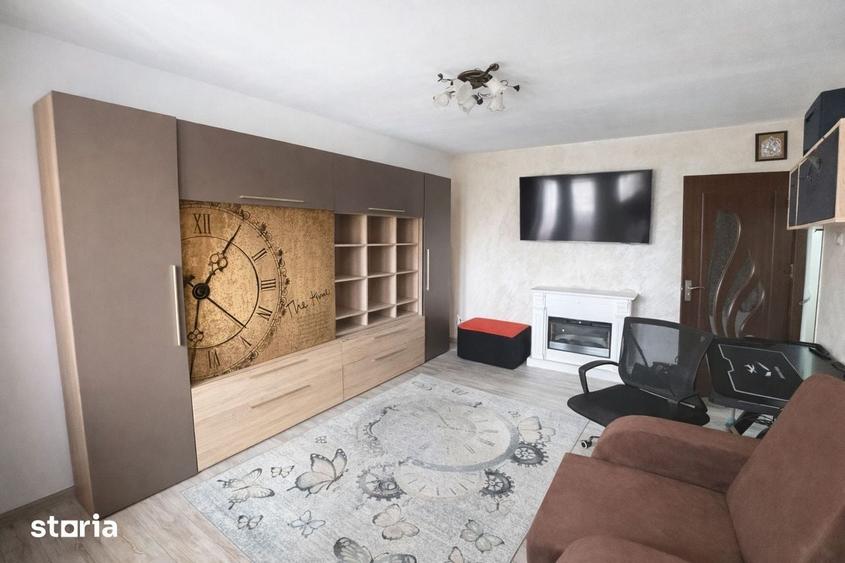Apartament cu 2 camere decomandat în Est
