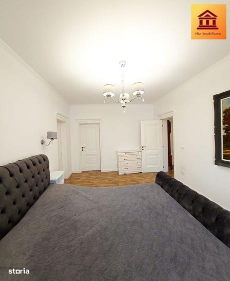 Casă cu 3 camere în Vladimirescu