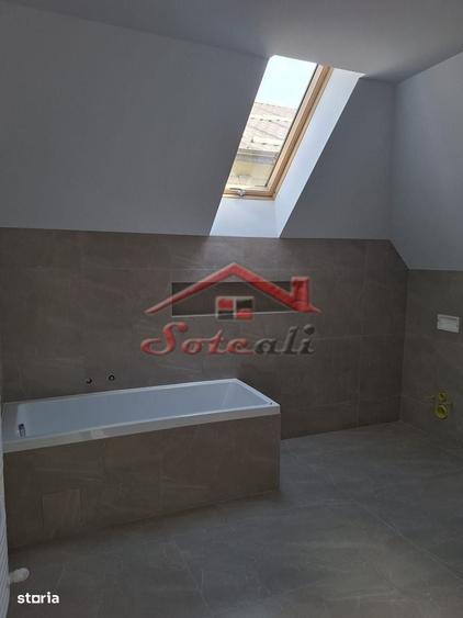 Casă cu 4 camere în Ghioșești
