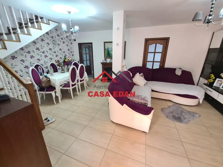 Duplex cu 4 camere cu Teren 214 Mp în Câmpina