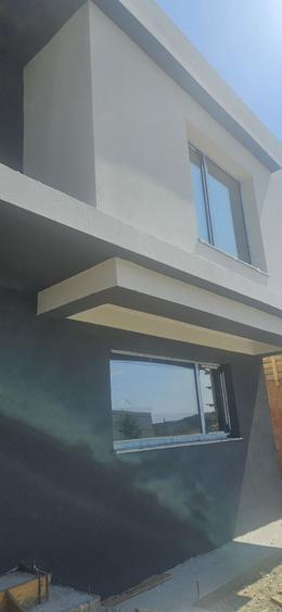 Casă cu 4 camere în Preajba