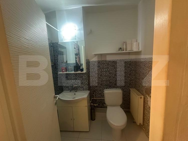 Apartament cu 2 camere decomandat, mobilat în Central