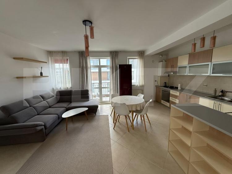 Apartament cu 2 camere semidecomandat, mobilat în Bună Ziua