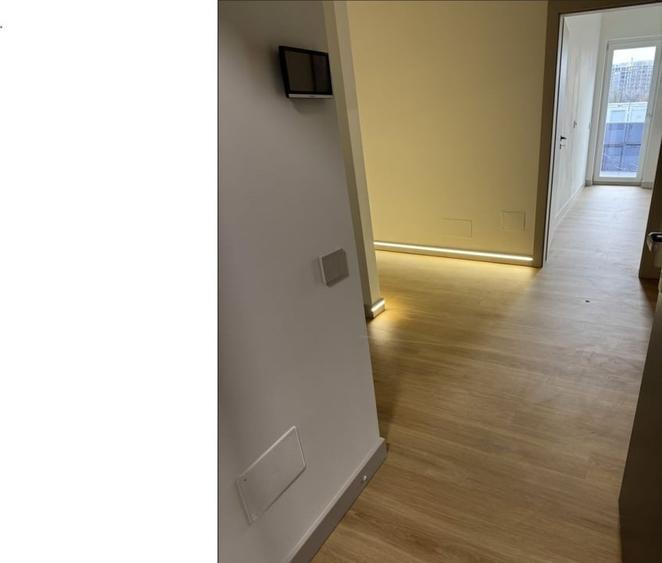Apartament cu 3 camere semidecomandat în Iris
