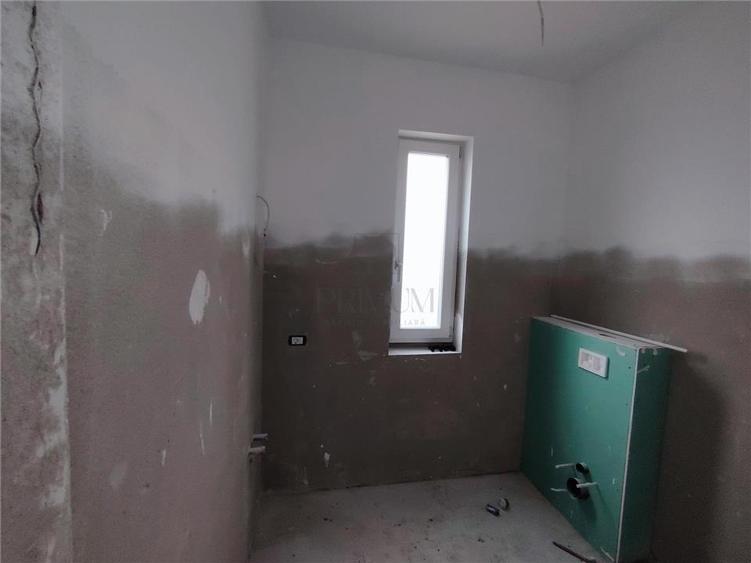 Duplex cu 5 camere cu Teren 330 Mp în Moșnița Nouă